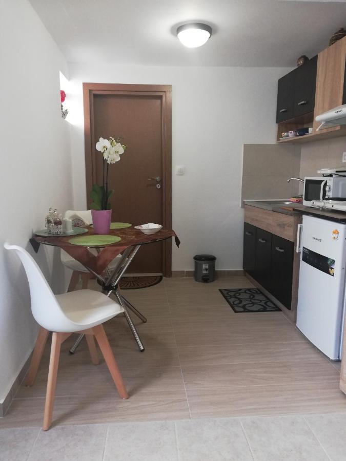 Small Studio With Yard La Canea Esterno foto